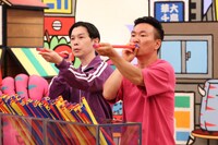 左からハライチ岩井、かまいたち山内