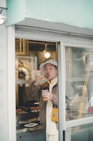 雑誌「mina」最新号で1冊まるまる芸人の休日特集、表紙はパンサー向井