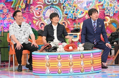 左から、エバース町田、バカリズム、蛍原徹