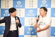 言いたい放題の（左から）伊原木隆太知事、ウエストランド河本