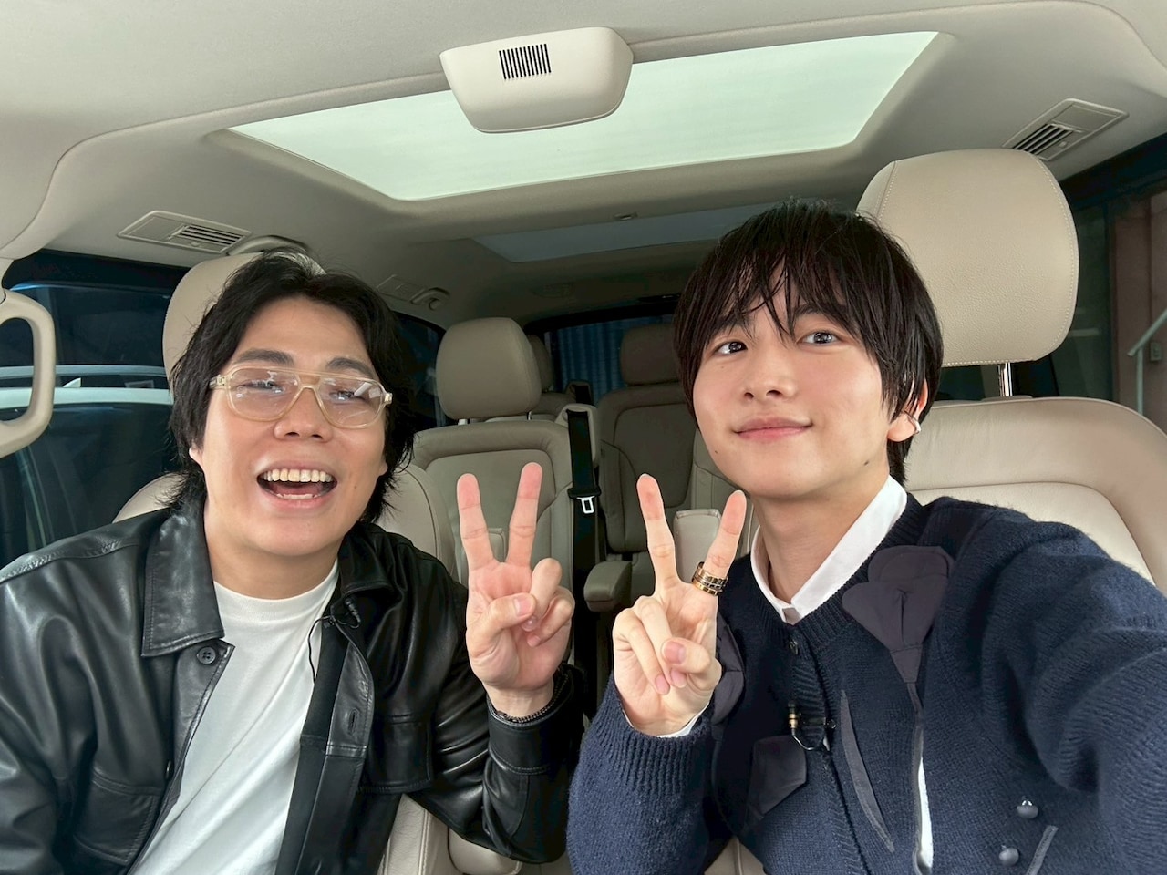 矢口真里（左）と番組内キャラクター「ハルク」こと劇団ひとり