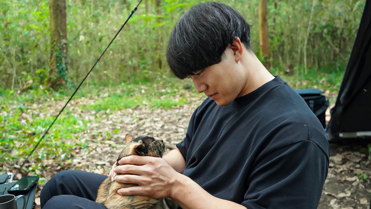 青木マッチョの新YouTubeチャンネル「孤独のマッチョ」始動、視聴者に癒しと安らぎを