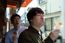 ロングコートダディの広島旅がカセットテープに、スマホでも聴ける