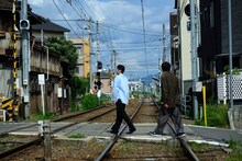 ロングコートダディの広島旅がカセットテープに、スマホでも聴ける