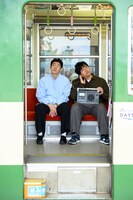 広島旅をするロングコートダディ