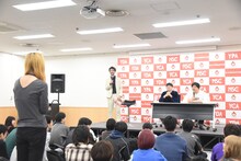 特別授業を展開するロングコートダディ