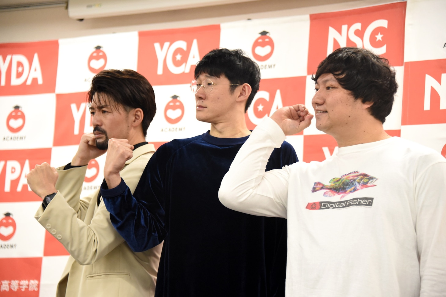 左からアイロンヘッド辻井、ロングコートダディ