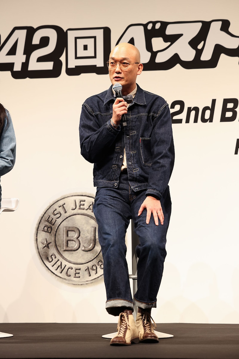 「ベストジーニスト」受賞の喜びを語るみなみかわ