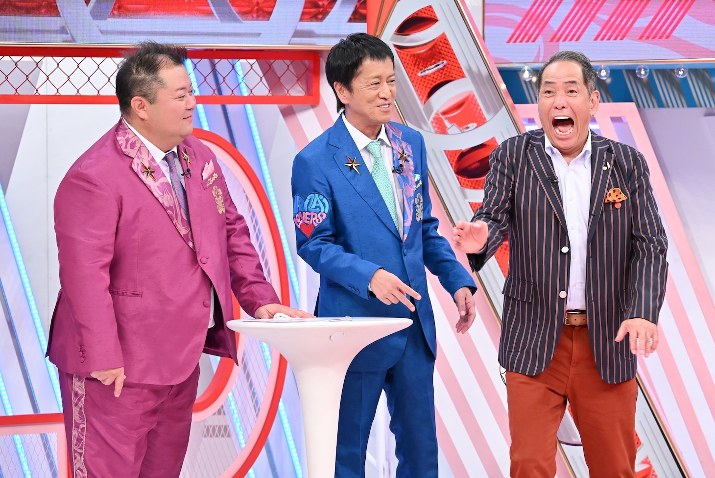 左からブラックマヨネーズ、ザ・ぼんち・ぼんちおさむ