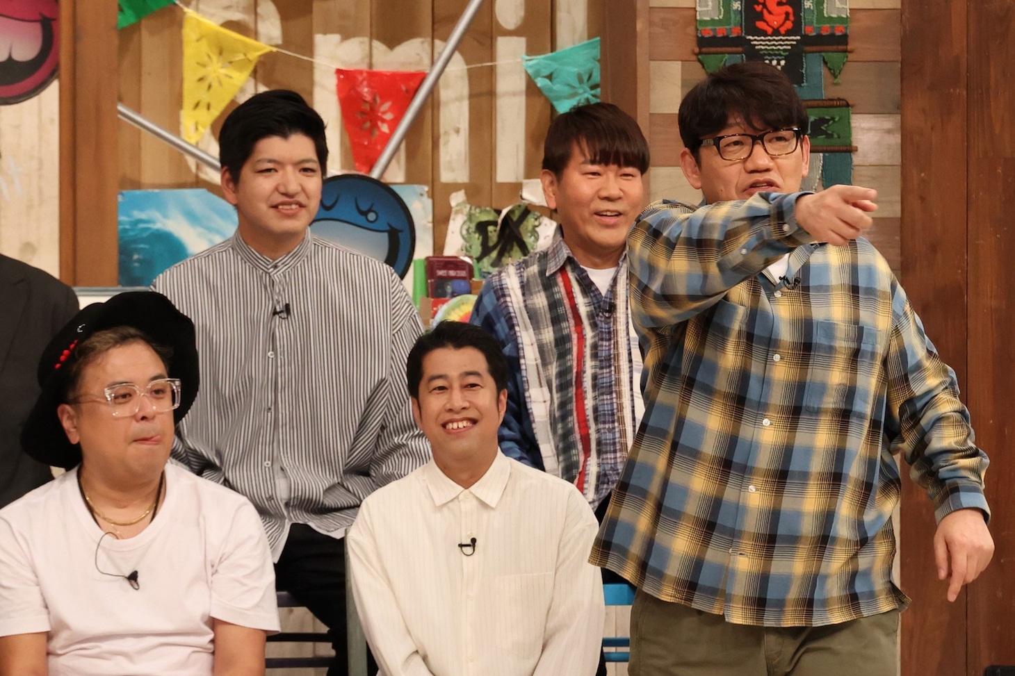 左から、とろサーモン久保田、からし蓮根・伊織ラッキー、ウエストランド井口、FUJIWARA藤本、ずん飯尾