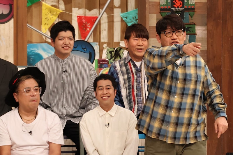 左から、とろサーモン久保田、からし蓮根・伊織ラッキー、ウエストランド井口、FUJIWARA藤本、ずん飯尾