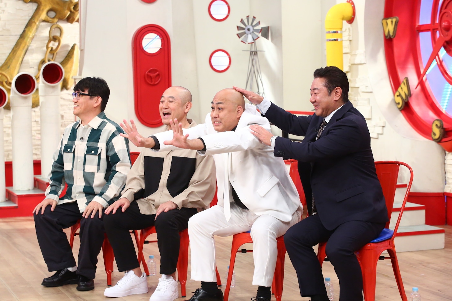 左からずん、錦鯉