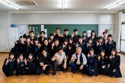 「LIFE！秋」ムロツヨシが1年ぶり出演で「炎上心配王」熱演　石川県立七尾高等学校とのコントも