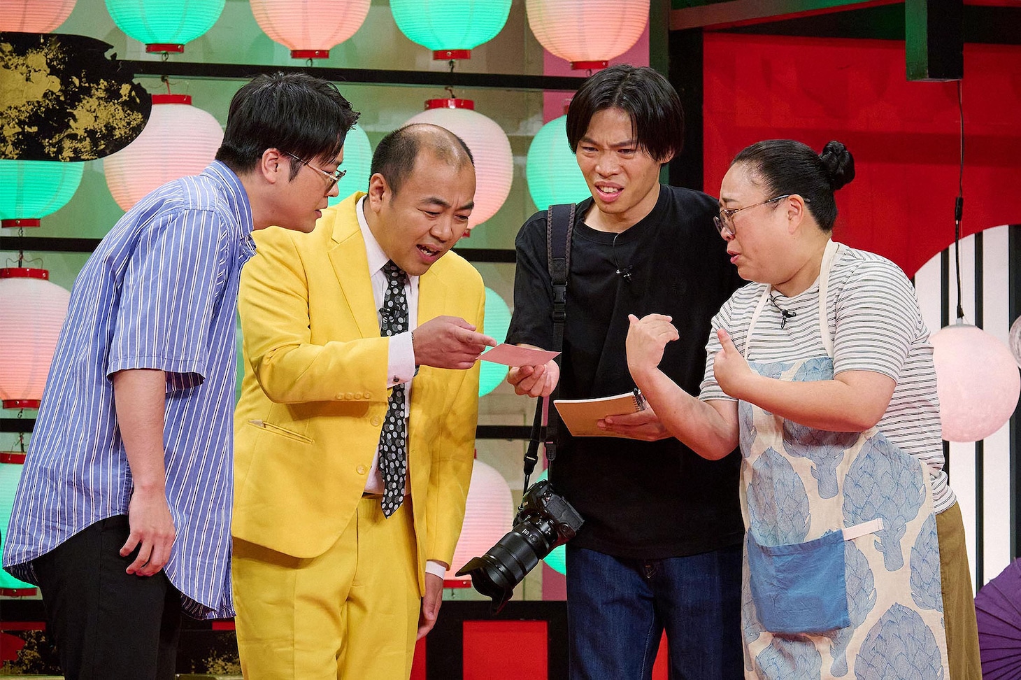 事件解決のために奔走するマセキ芸人たち