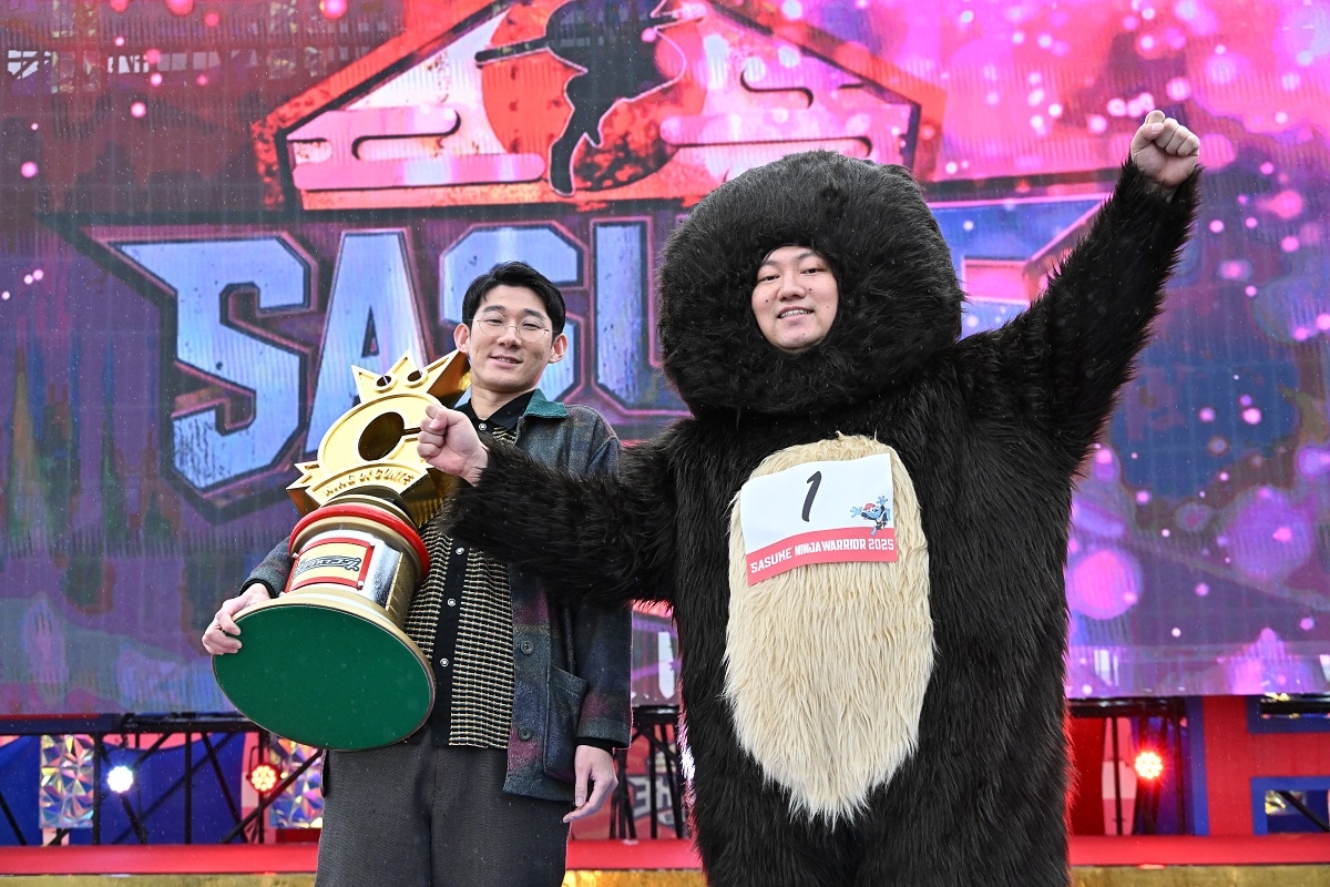 「SASUKE2025 ～第43回大会～」に出演するロングコートダディ。兎（右）が挑戦する