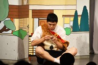 おはぎを食べる番犬