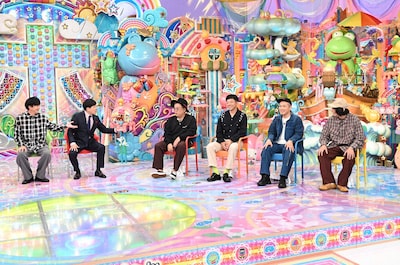 左から、パンサー向井、蛍原徹、とろサーモン久保田、どぶろっく森、ラブレターズ塚本、グッドウォーキン上田