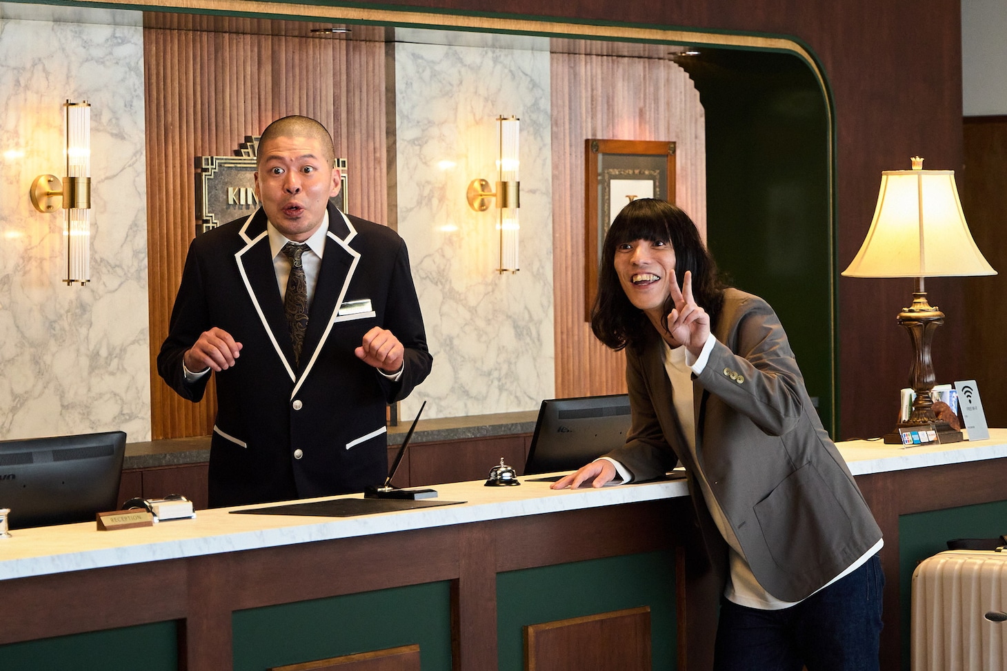 Indeed新CMの撮影に臨む金属バット