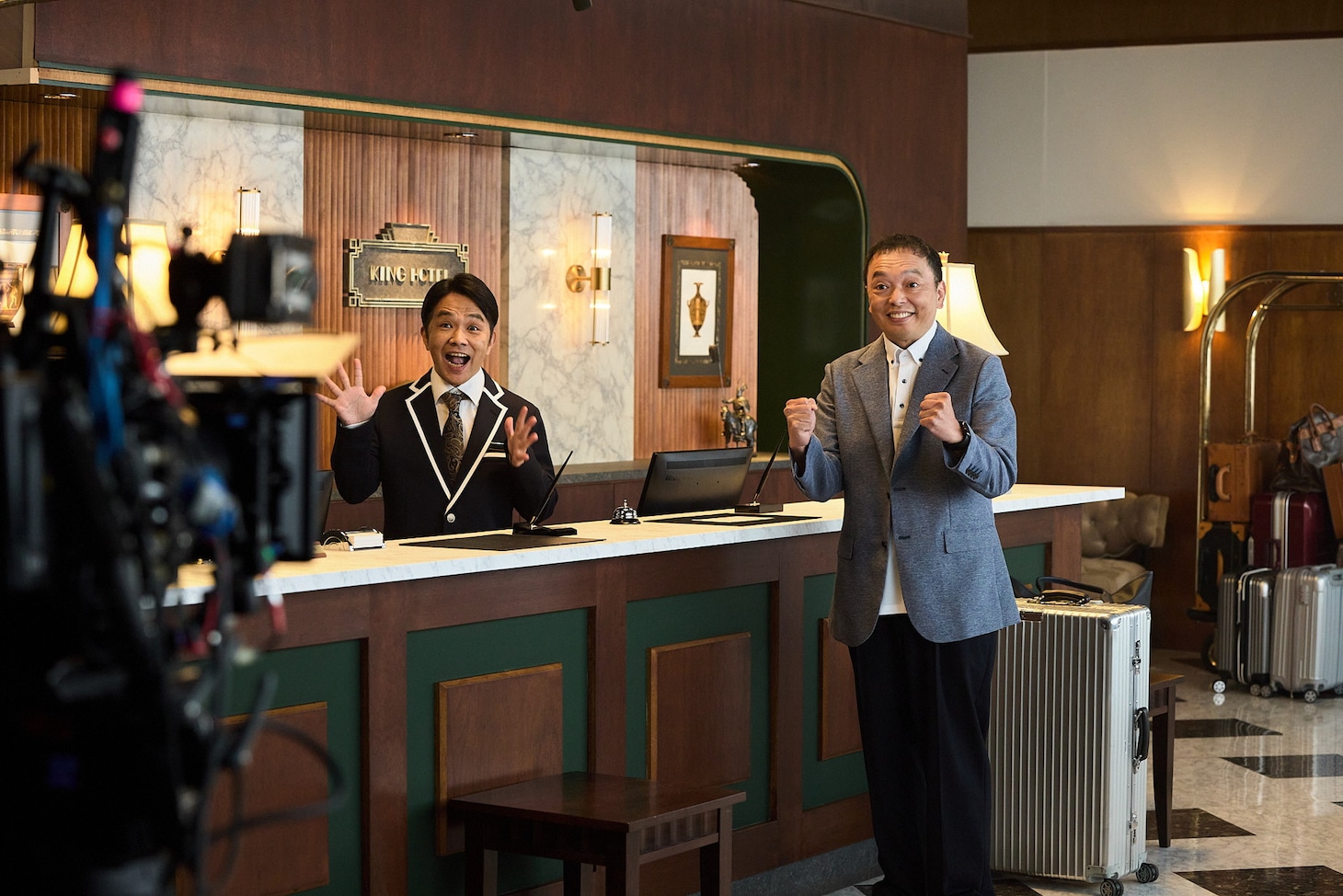 Indeed新CMの撮影に臨む中川家