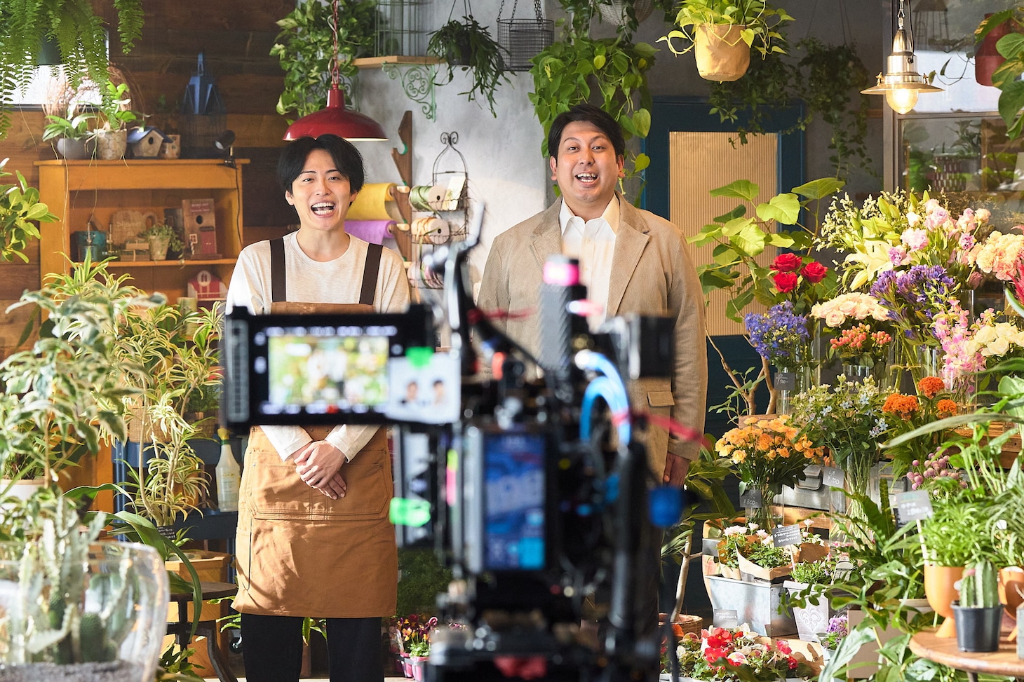 Indeed新CMの撮影に臨むレインボー