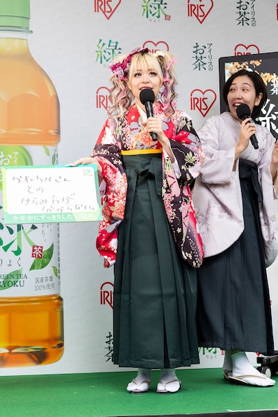 悩みを告白するエルフ荒川