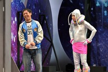 「さらば青春の光 単独LIVE『八百長』」より、コント「コント『宇宙人カフェ』」