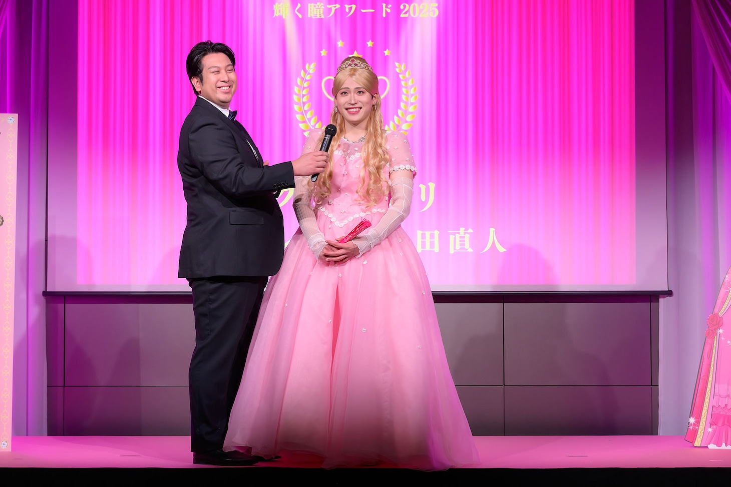 グランプリの喜びを語ってみせるレインボー池田