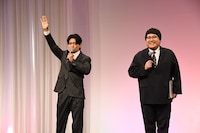 会見のMCを務めたマヂカルラブリー