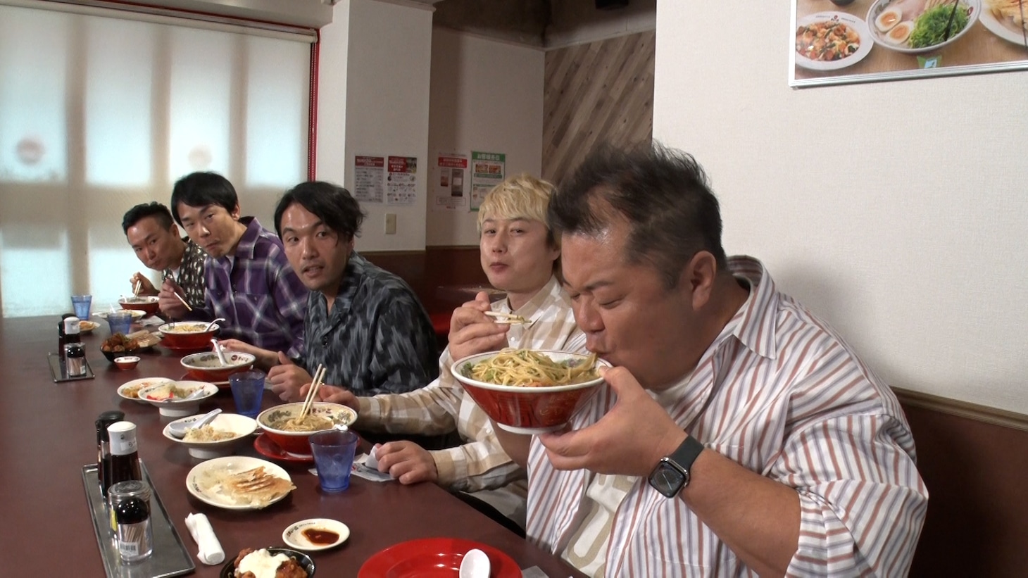 「かまいたちの知らんけど」のワンシーン