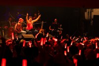 赤えんぴつによるライブの様子