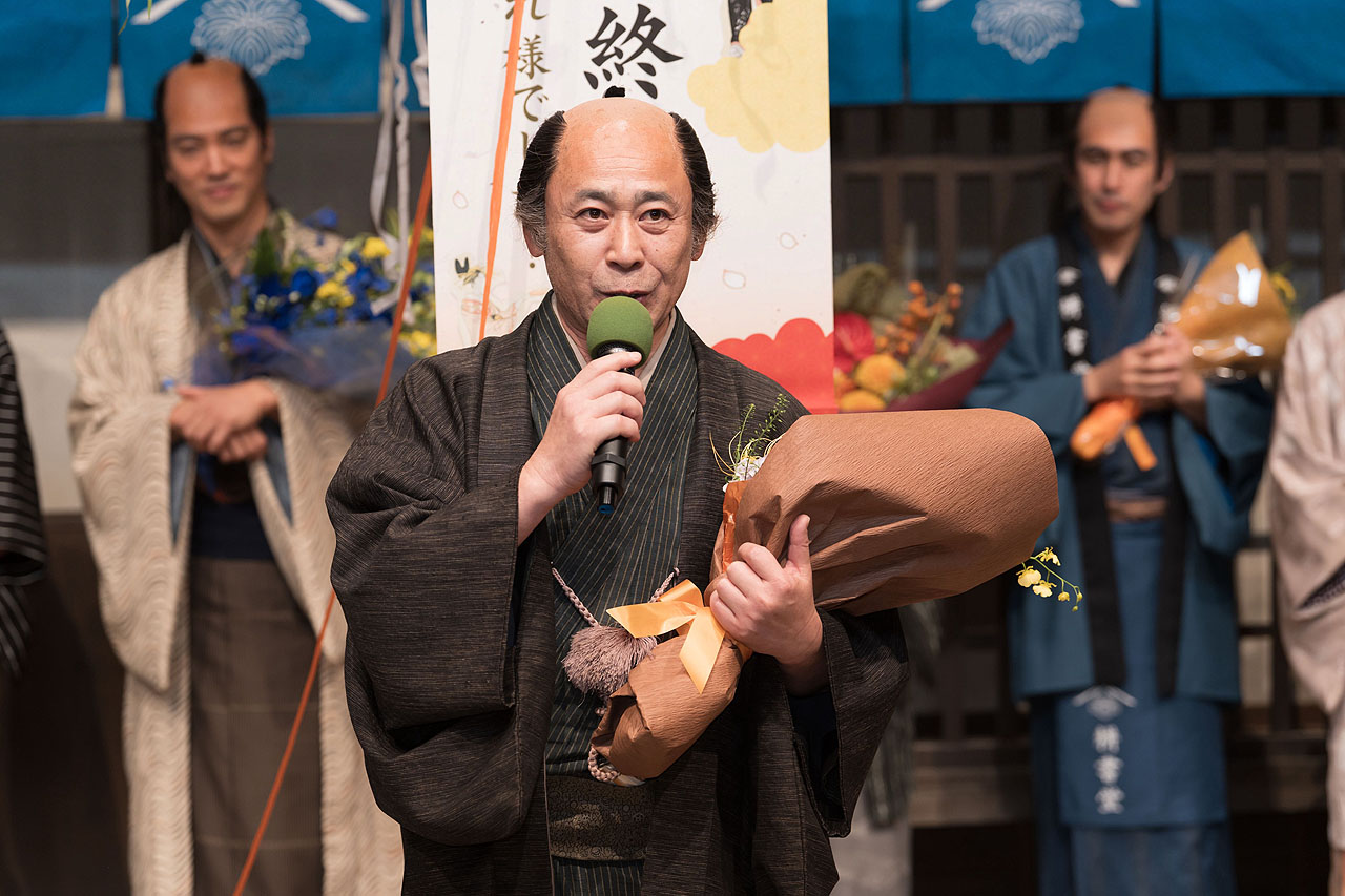 松村屋弥兵衛役の高木渉