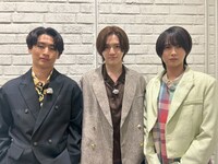 「賞金獲得脱出ゲーム」に臨むKEY TO LITの（左から）猪狩蒼弥、岩﨑大昇、井上瑞稀