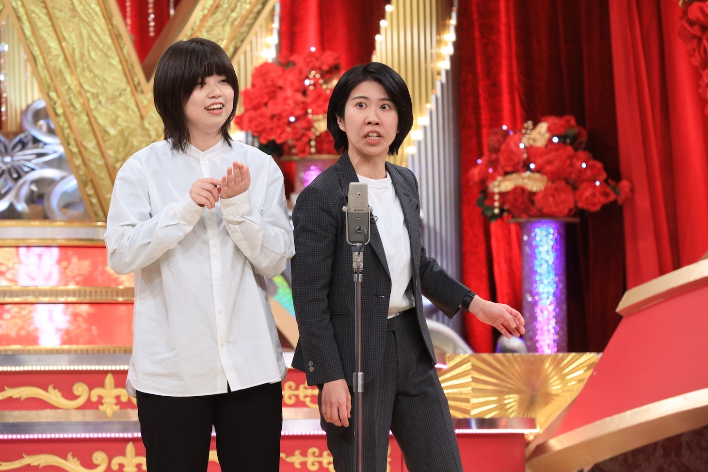 ネタを披露する電気ジュース