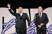 単独ライブを行うザ・ぼんち（写真提供：吉本興業）