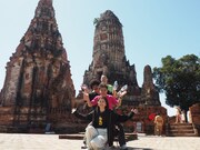 前から神田愛花、ナインティナイン岡村、ジミー大西、東野幸