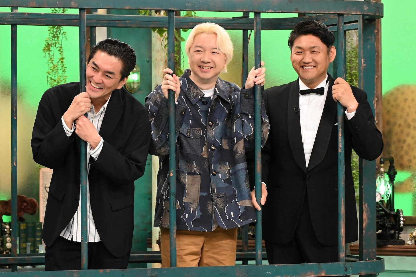 左から、平成ノブシコブシ徳井、三四郎・相田、ビタミンS・お兄ちゃん