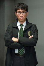 「マトリと狂犬」に出演する少路勇介