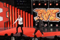 観客に立ってもらい、全員で「ナナナナ～」をやるジョイマン