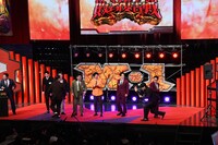 投票カードを忘れてきてしまうマヂカルラブリー・野田クリスタル