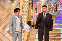 「M-1グランプリ2025」最終決戦でネタを披露するドンデコルテ