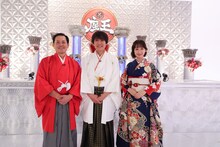 左から、くりぃむしちゅー有田、千原ジュニア、竹上萌奈アナウンサー