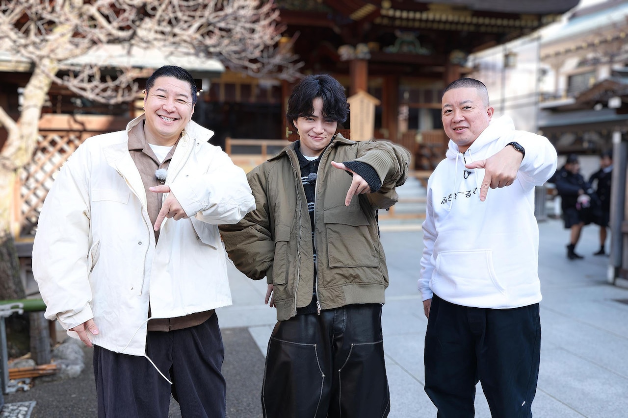 菊池風磨（中央）とチョコレートプラネット