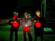 左から勢喜遊、上田竜也、アルコ＆ピース平子