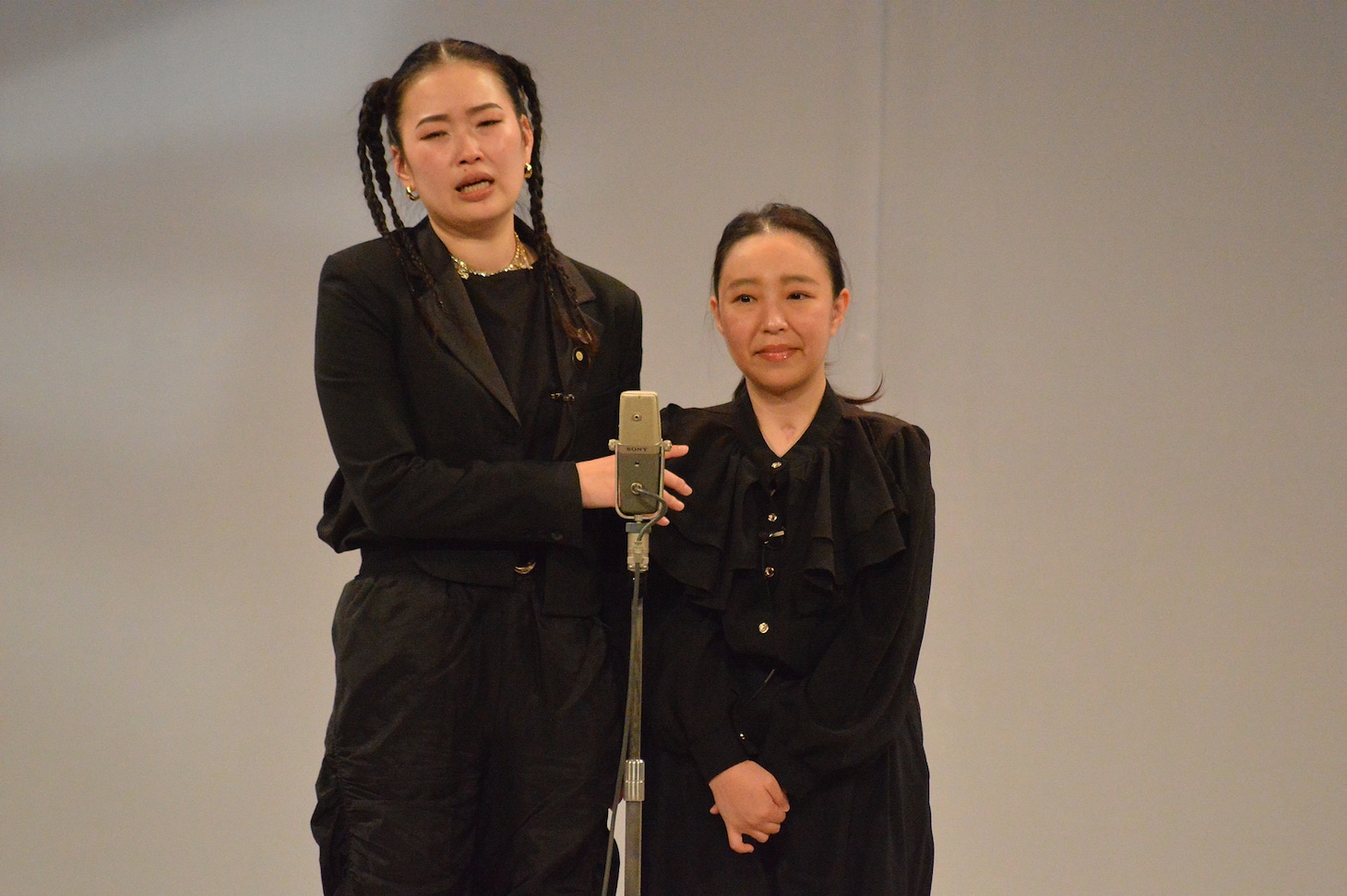 爛々・萌々の初ソロ単独ライブに休養中の相方・大国がサプライズ登場　会場は笑いと涙