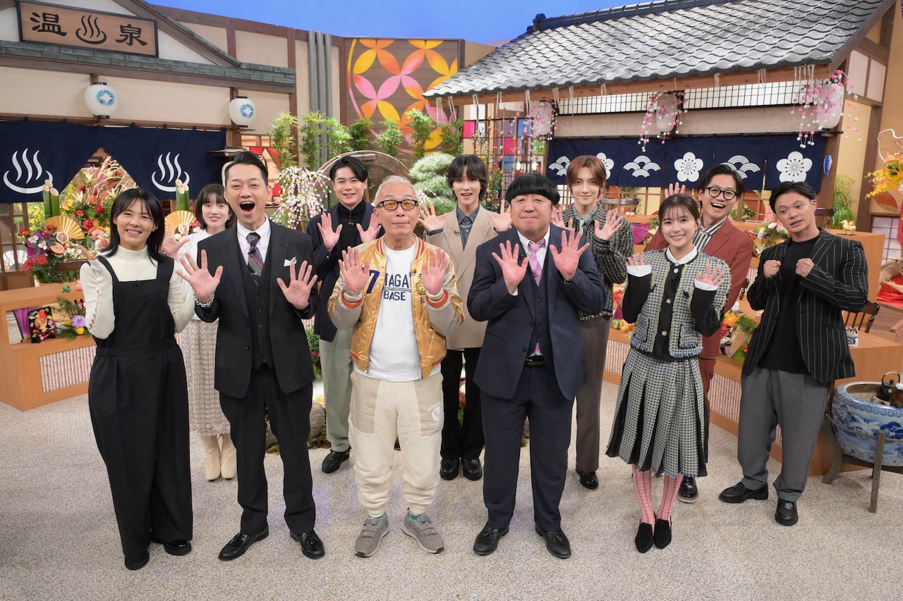 所ジョージとバナナマンがMCを務める「おしょうバズTV 2026」のスタジオ出演者たち