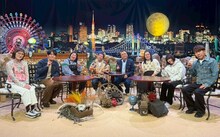 左からスパイク松浦、タイムマシーン3号・山本、紅しょうが・熊元プロレス、さらば青春の光・森田、とろサーモン久保田、ぼる塾・田辺、カーネーション吉田、FUJIWARA藤本