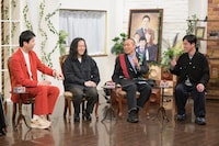 左から、かまいたち濱家、ピース又吉、ラブレターズ塚本、好井まさお
