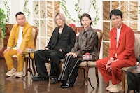 左から、かまいたち山内、ユウタ、朝日奈央、かまいたち濱家