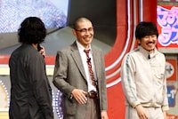 トークコーナーに出演するしずる