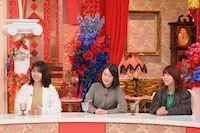 左から三宅香帆、黒岩里奈、Aマッソ加納